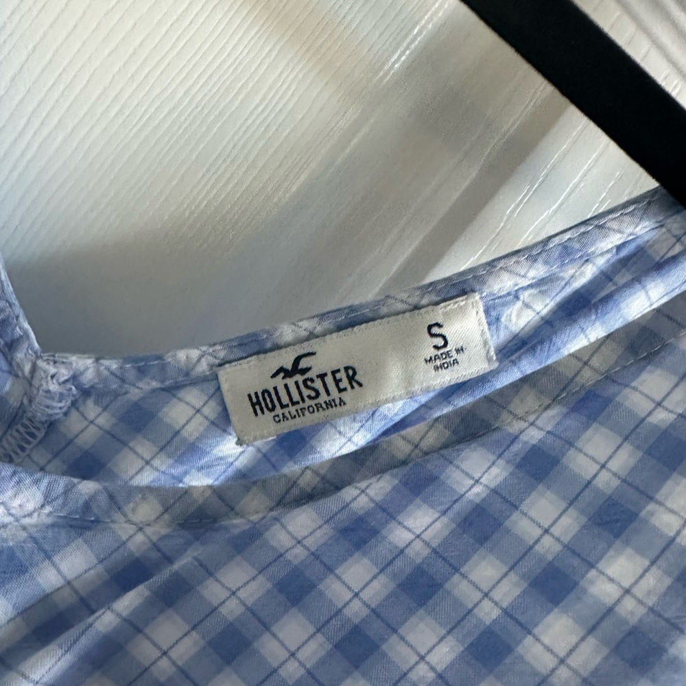Hollister Light Blue and White Plaid Top - Picture 3 of 3